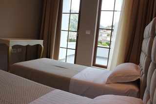 Hotel Residenca Desaret