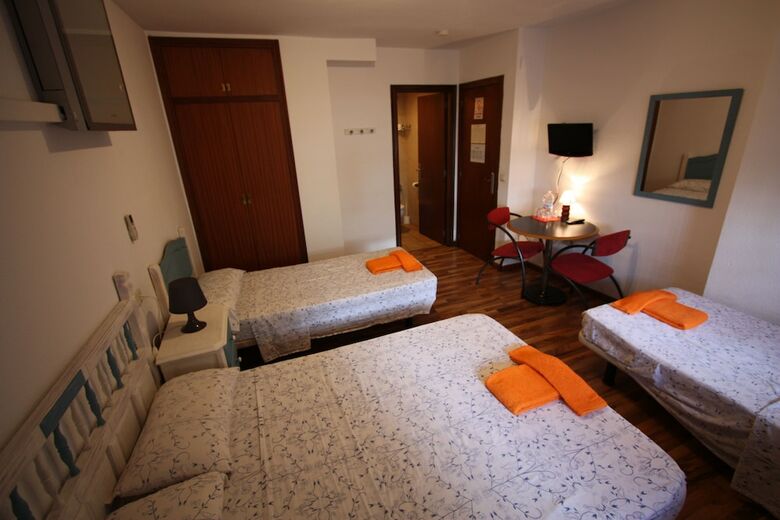 Hostal La Mar