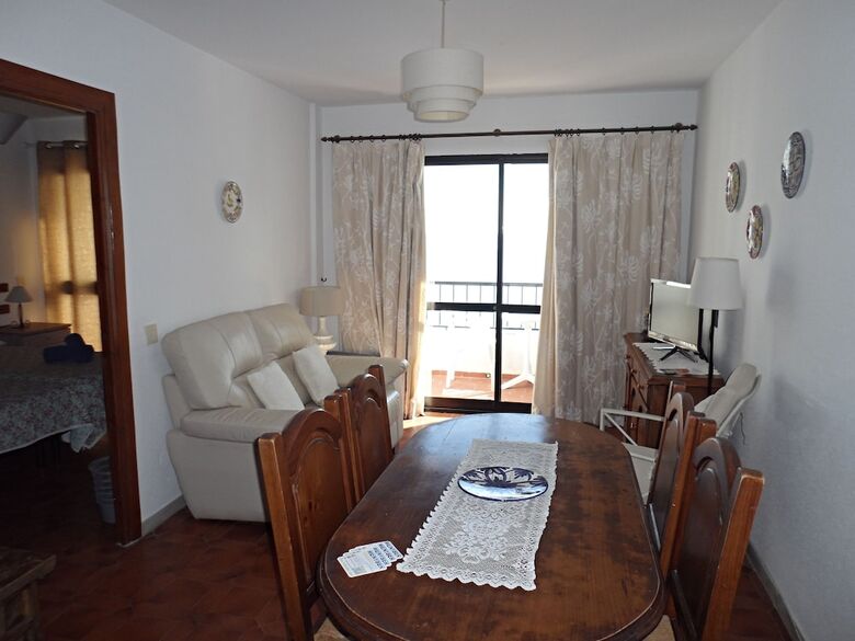 Apartamento Urbanizaci�n Las Palmeras 72