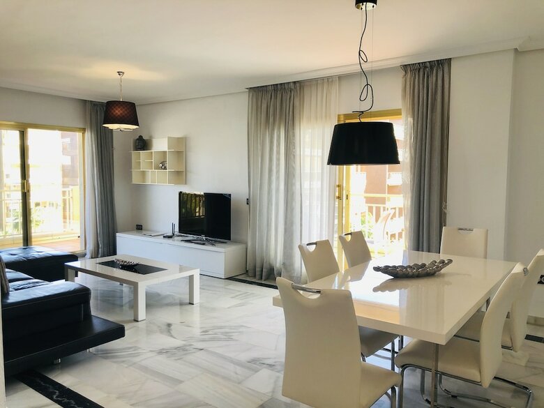 Rentcostadelsol Apartamento Fuengirola - Do�a Sof�a 5a