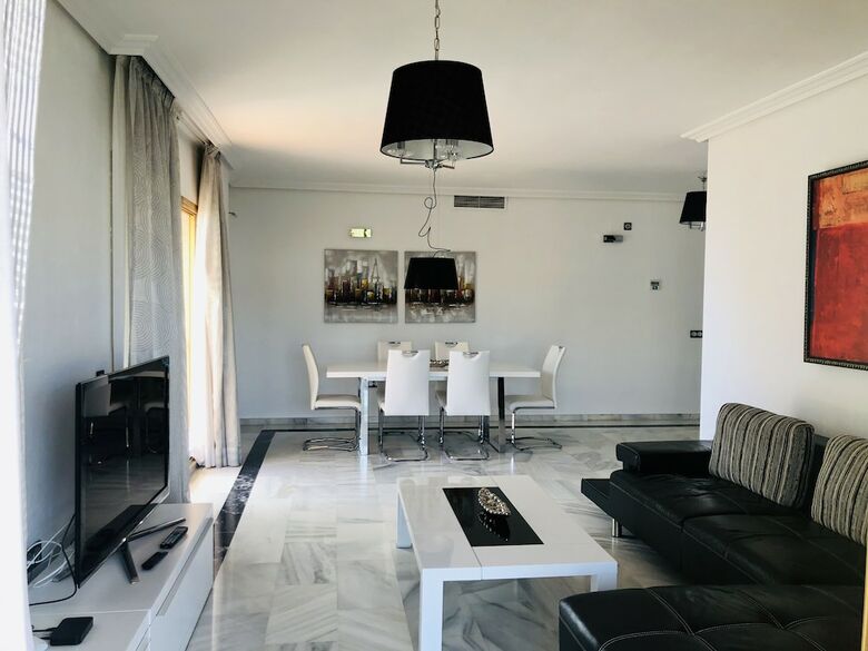 Rentcostadelsol Apartamento Fuengirola - Do�a Sof�a 5a