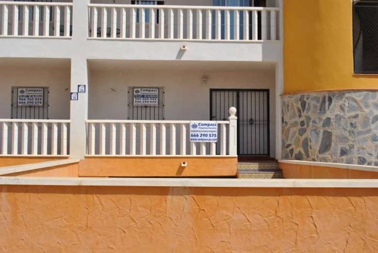 Playa Golf R6 Grd Flr Apartment & Comm Pool P247