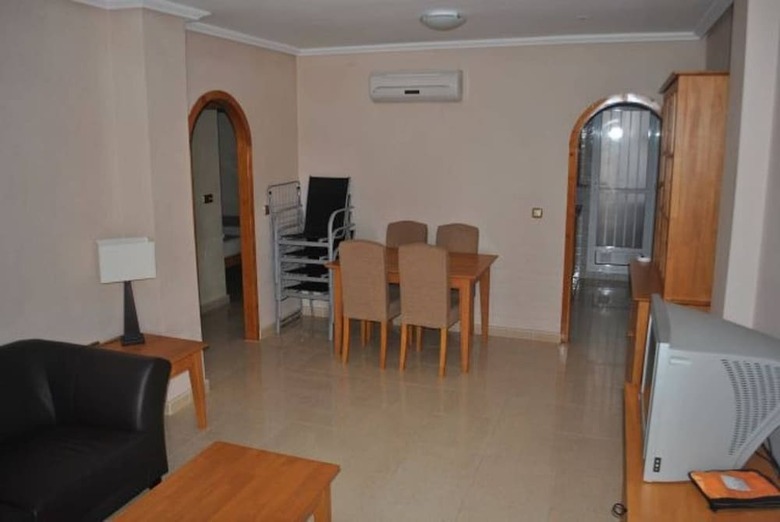 Playa Golf R6 Grd Flr Apartment & Comm Pool P247