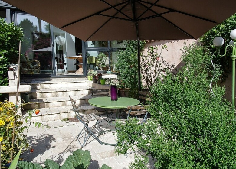 Maison D'h�tes Des Toits En Ville B&B