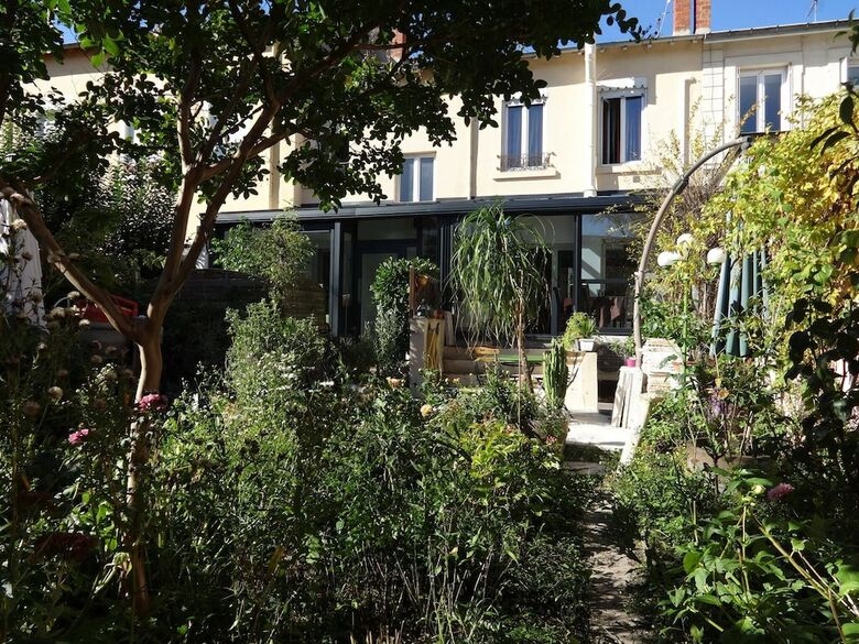 Maison D'h�tes Des Toits En Ville B&B