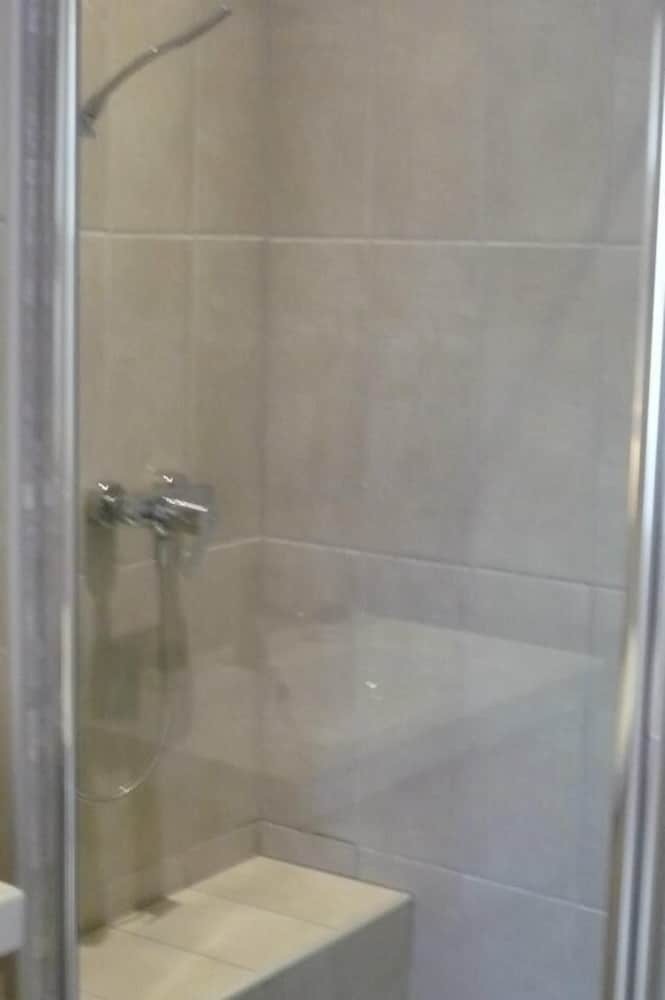 Maison D'h�tes Des Toits En Ville B&B