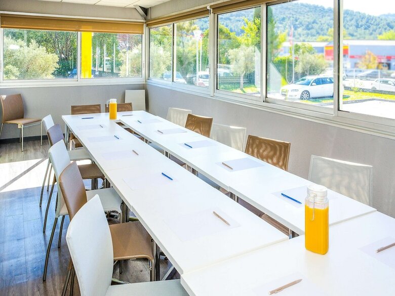 Hotel Ibis Budget Aubagne Les Paluds Agora