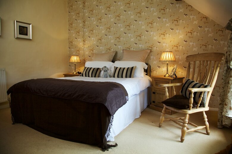 Bed & Breakfast Church Farm Guest House