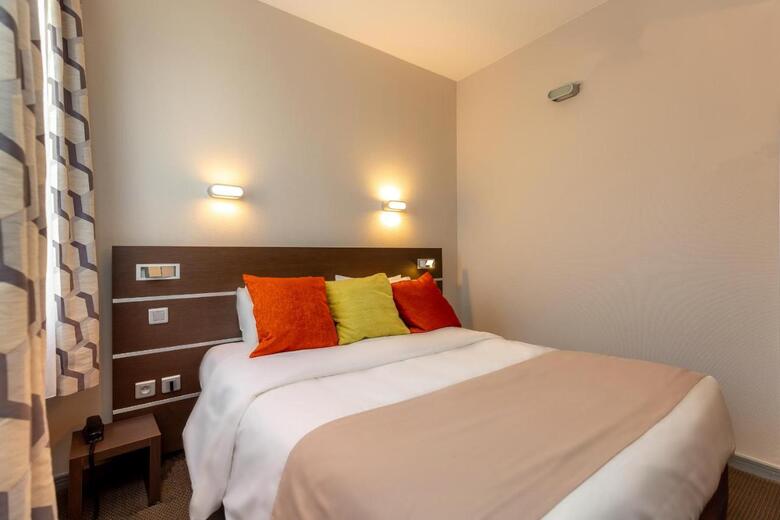 Hotel Kyriad Avignon (.)