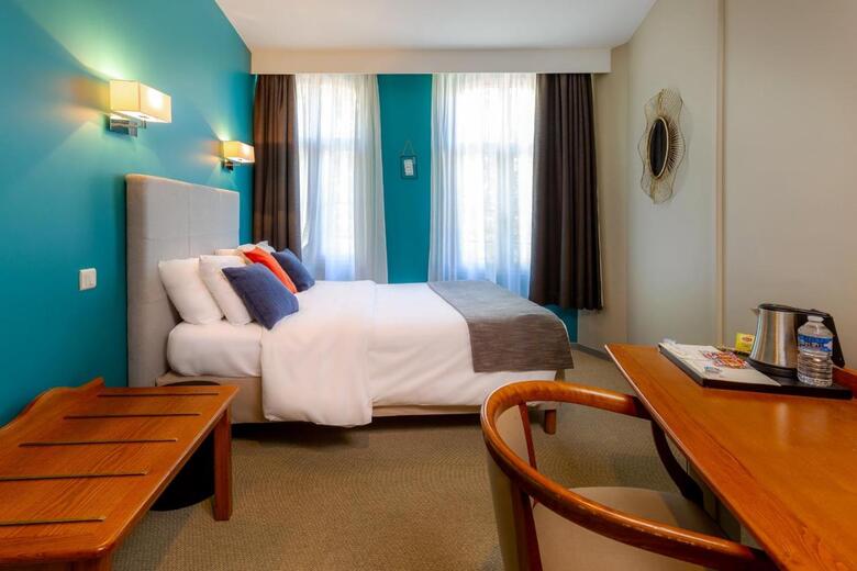 Hotel Kyriad Avignon (.)