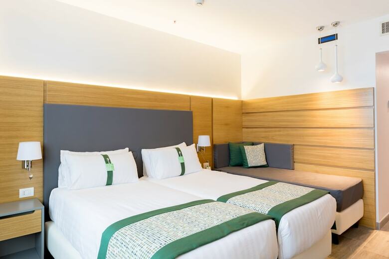 Hotel Holiday Inn Naples