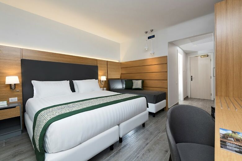 Hotel Holiday Inn Naples