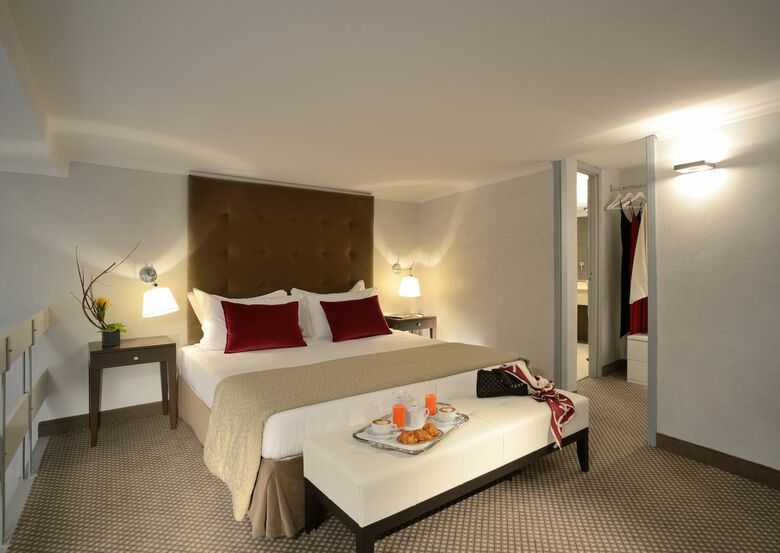 Hotel Colonna Palace