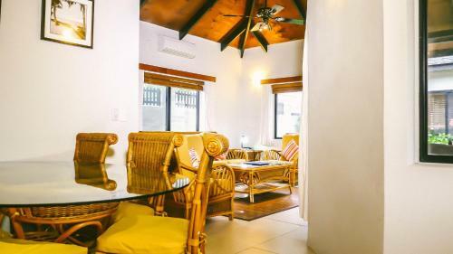 Hotel Muri Beach Resort