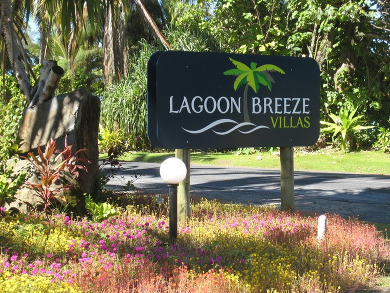 Apartamentos Lagoon Breeze Villas