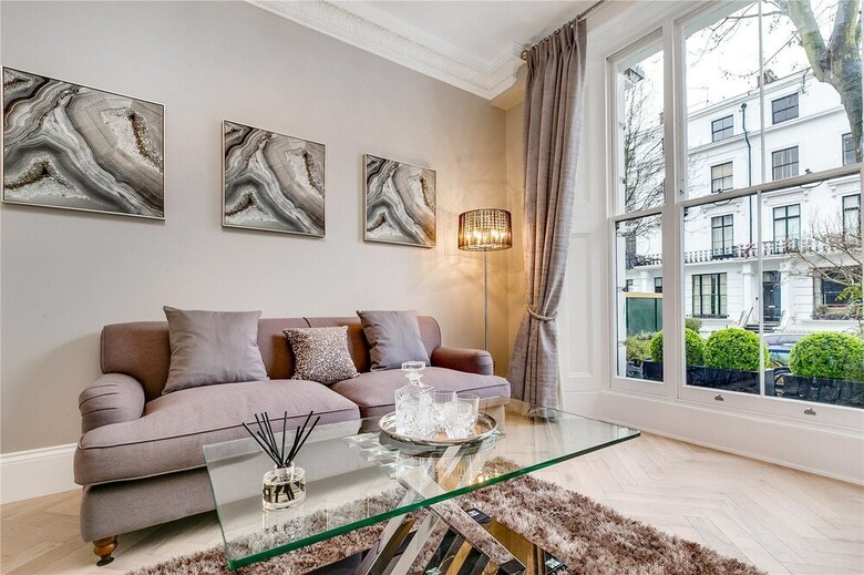 Chic Apartment In Notting Hill