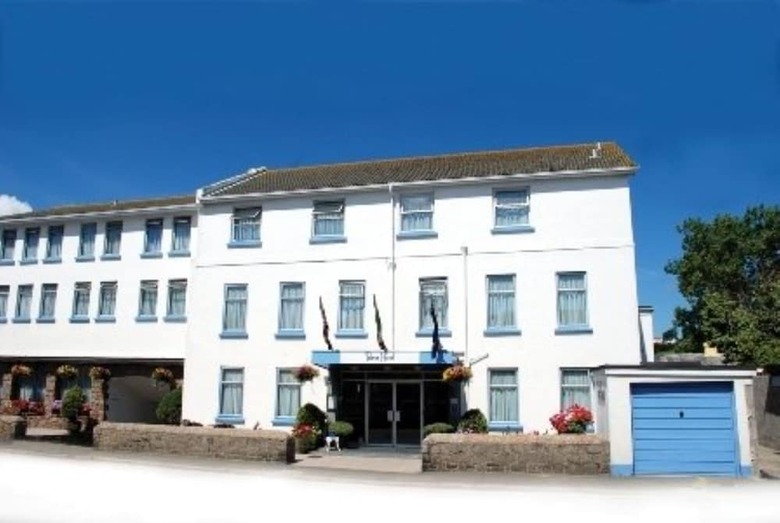Talana Hotel