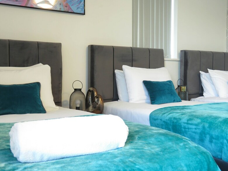 Tudors Esuites City Centre Apartment