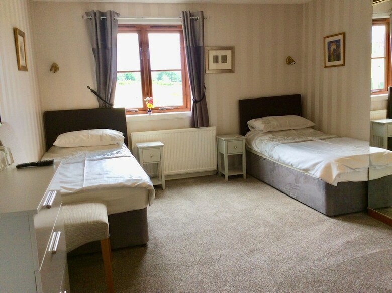 Ardoch Cottage Bed & Breakfast