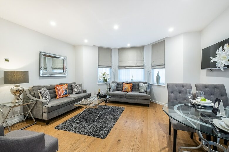 Lak Serviced Apartments