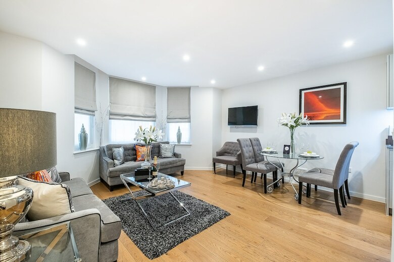 Lak Serviced Apartments
