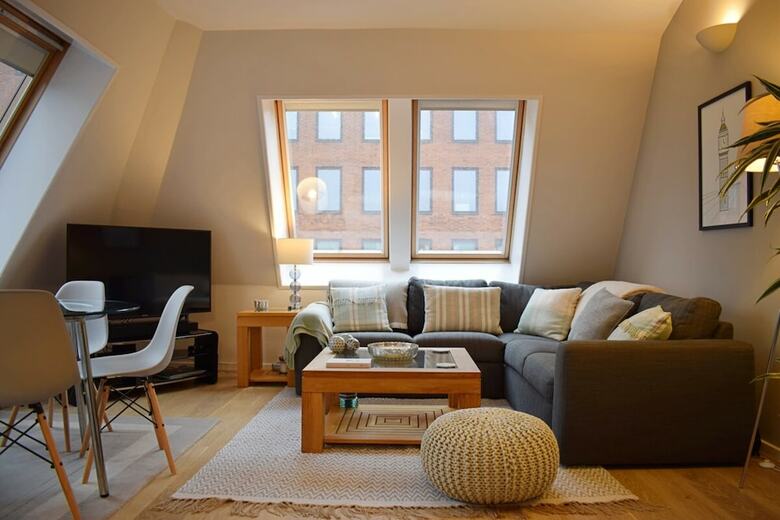 Central, Modern, 2 Bedroom Apartment - Holborn