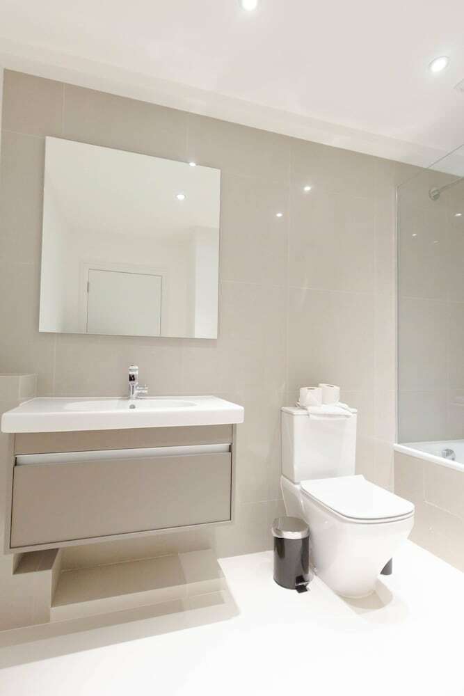 Apartamentos Access Tower Hill