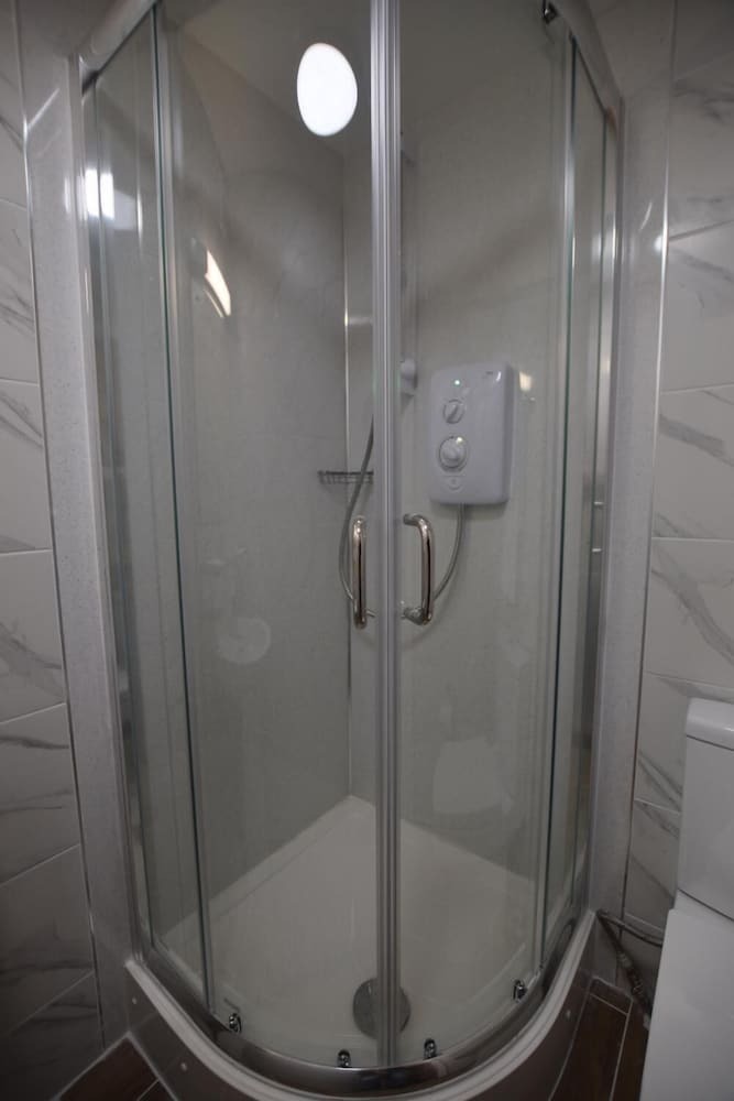 Premierlux Serviced Apartments