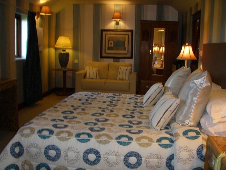 Cornfields Hotel & Restaurant