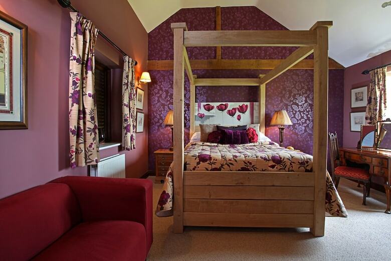 Cornfields Hotel & Restaurant