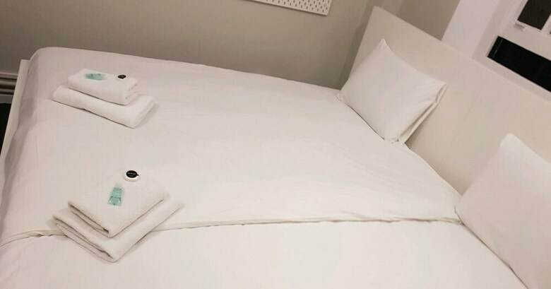 Bed & Breakfast Modern Rooms And Studio In Westminster