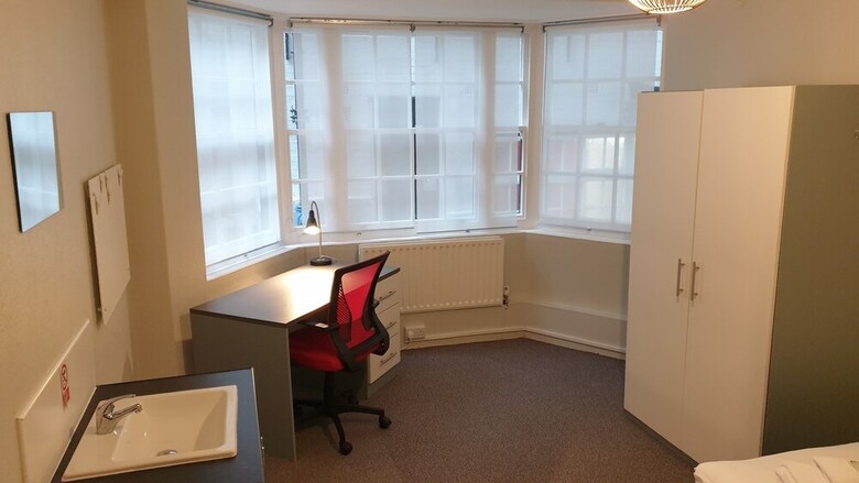 Bed & Breakfast Modern Rooms And Studio In Westminster