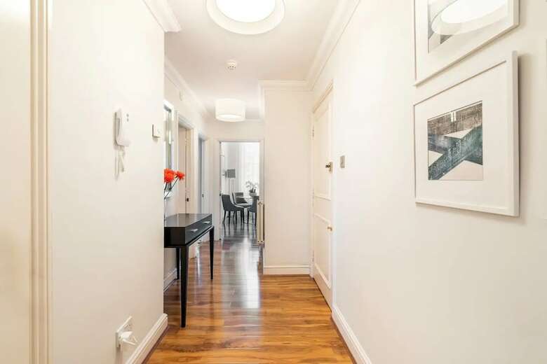 Apartamentos Lexham Gardens IV By The Residences