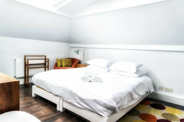 Notting Hill Apartment