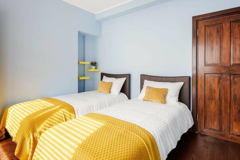 Tower Bridge Apartment