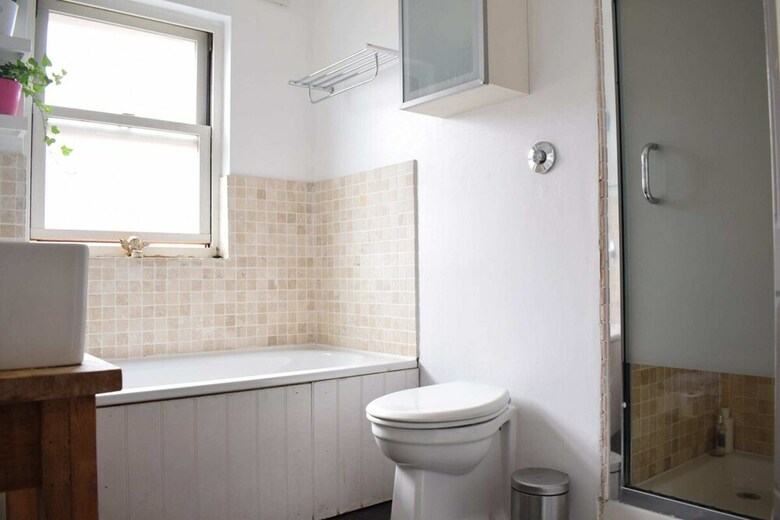Beautiful Victorian 2bd Apartment In London Putney