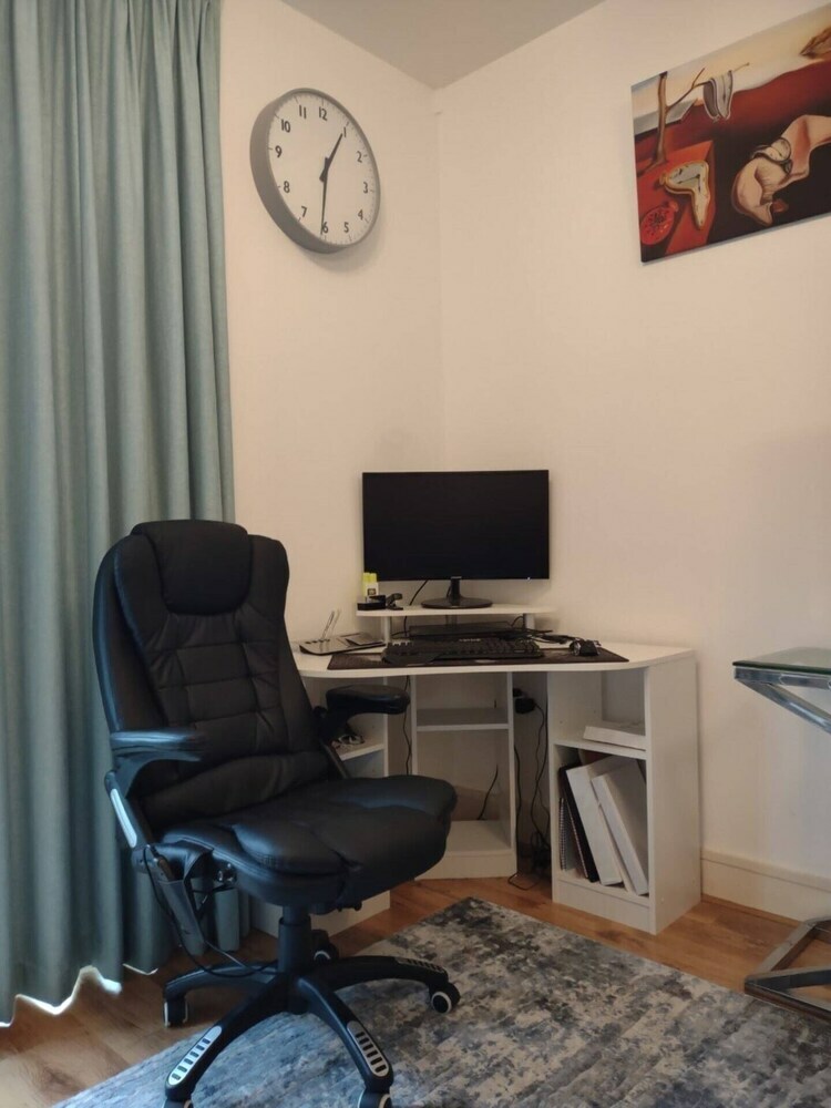 Modern 1 Bed Apartment By Battersea Power Station