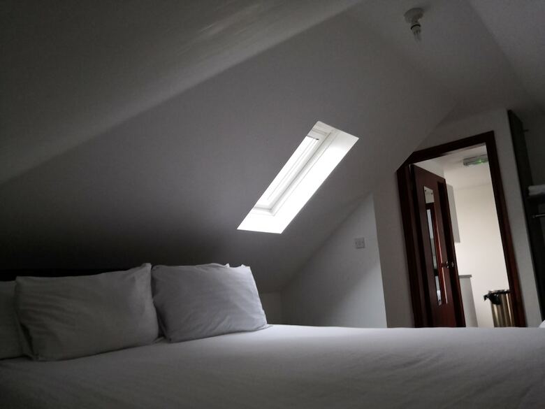 Kirks Korner Hotel