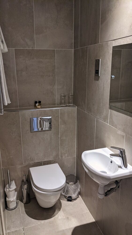 Healds Hall Hotel