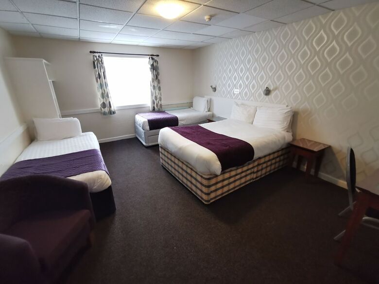 Goosepool Hotel