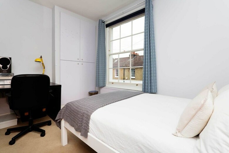 Veeve - Clapham Garden