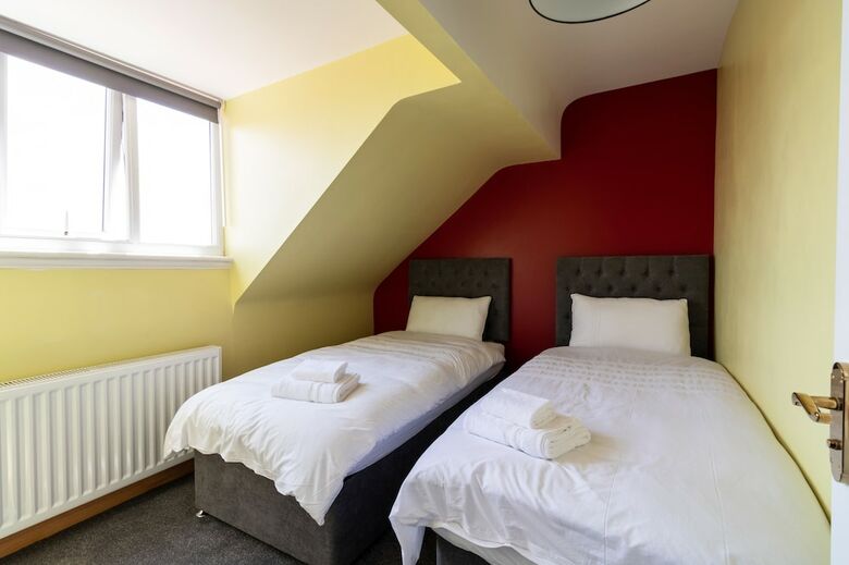 Granada Apartments