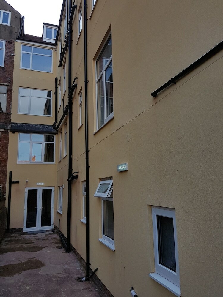 Granada Apartments