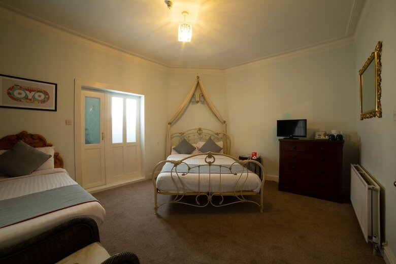 Fines Bayliwick Hotel