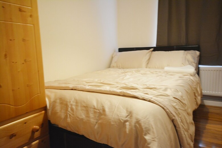 London Luxury 7 Bedroom Holiday Let