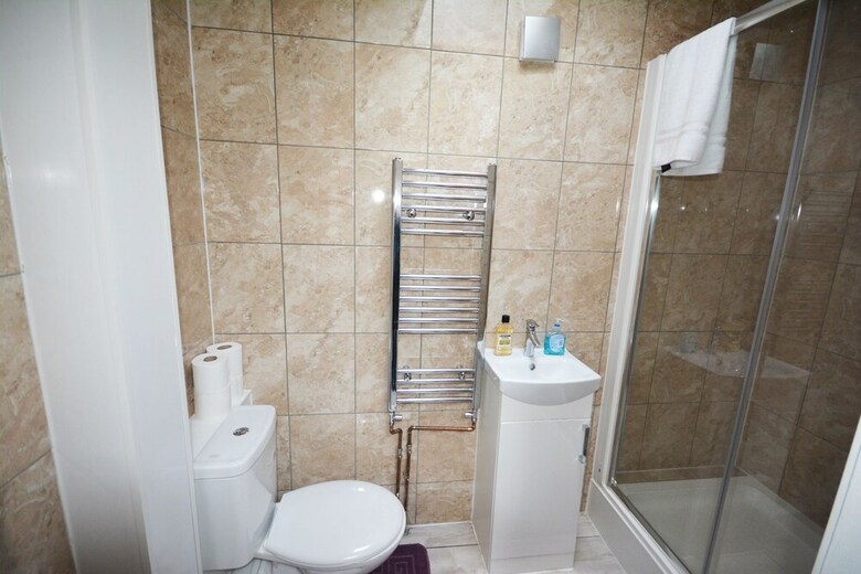 London Luxury 7 Bedroom Holiday Let