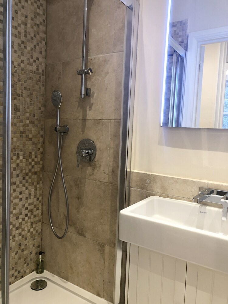 Apartamentos Stylish 2 Bedroom Maisonette In Victoria