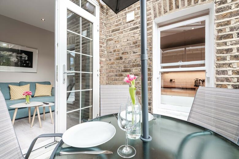 Stylish Fulham Home Close To The River Thames