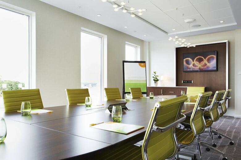 Hotel Courtyard By Marriott Aberdeen Airport