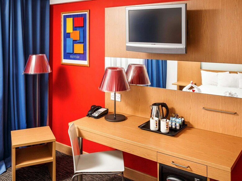 Mercure Birmingham West Hotel